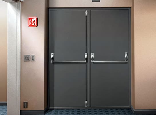 Глухие <br />
полотна