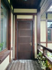 Как выбрать входную дверь с терморазрывом