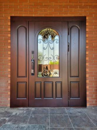 Уличная дверь премиум-класса
