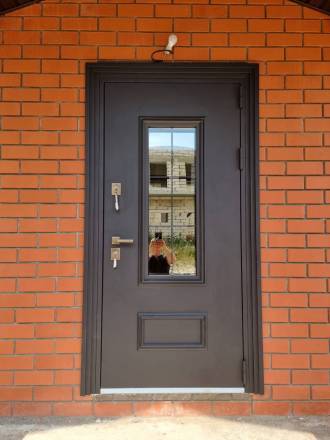 Установка входной уличной двери с терморазрывом