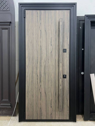 Дверь в покрытии HPL