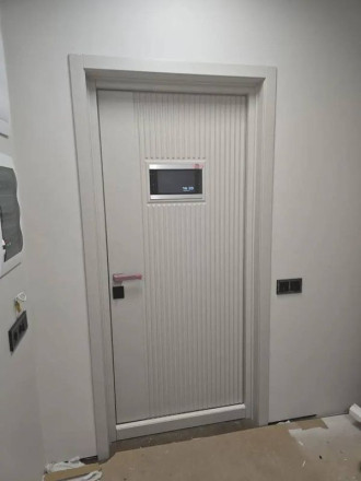 Входная дверь с видеодомофоном в квартиру — готовый проект в Москве