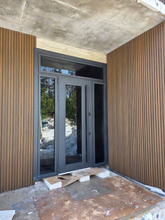 Входная группа для коттеджа в Москве