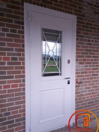 Термодверь со стеклом, решеткой и металлофиленкой