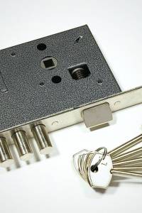 Комбинированные замки