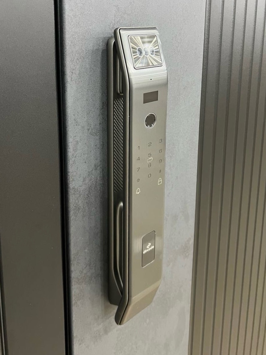 Замки и фурнитура